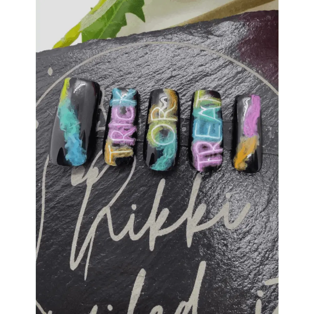 Halloween Trick or Treat Smoke Nails - Luxury Press On Nails UK | 10pc Reusable Artificial Nail Set - Nikki Nailed it