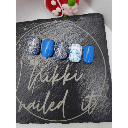 Nailmas Day 02 Glitter Snowflake Nails - Hand Painted Luxury Press On Christmas Nails by Nikki Nailed - Nikki Nailed it