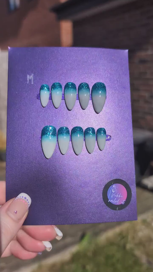 Ocean Spray - Clearance Press On Nails | Limited Edition Nails UK | Artificial Reusable Nails | Luxury Press Ons 10pc Set